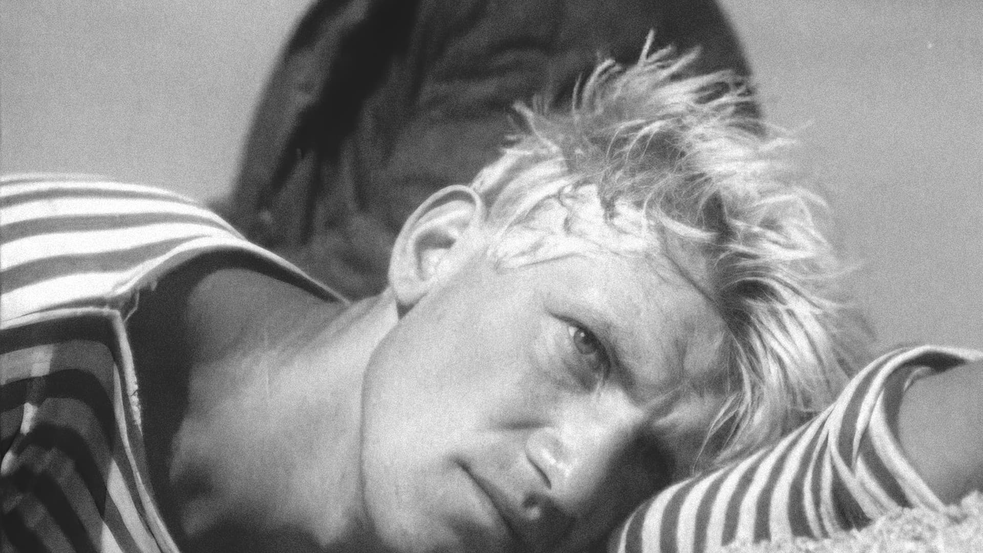 Au bord de la mer bleue