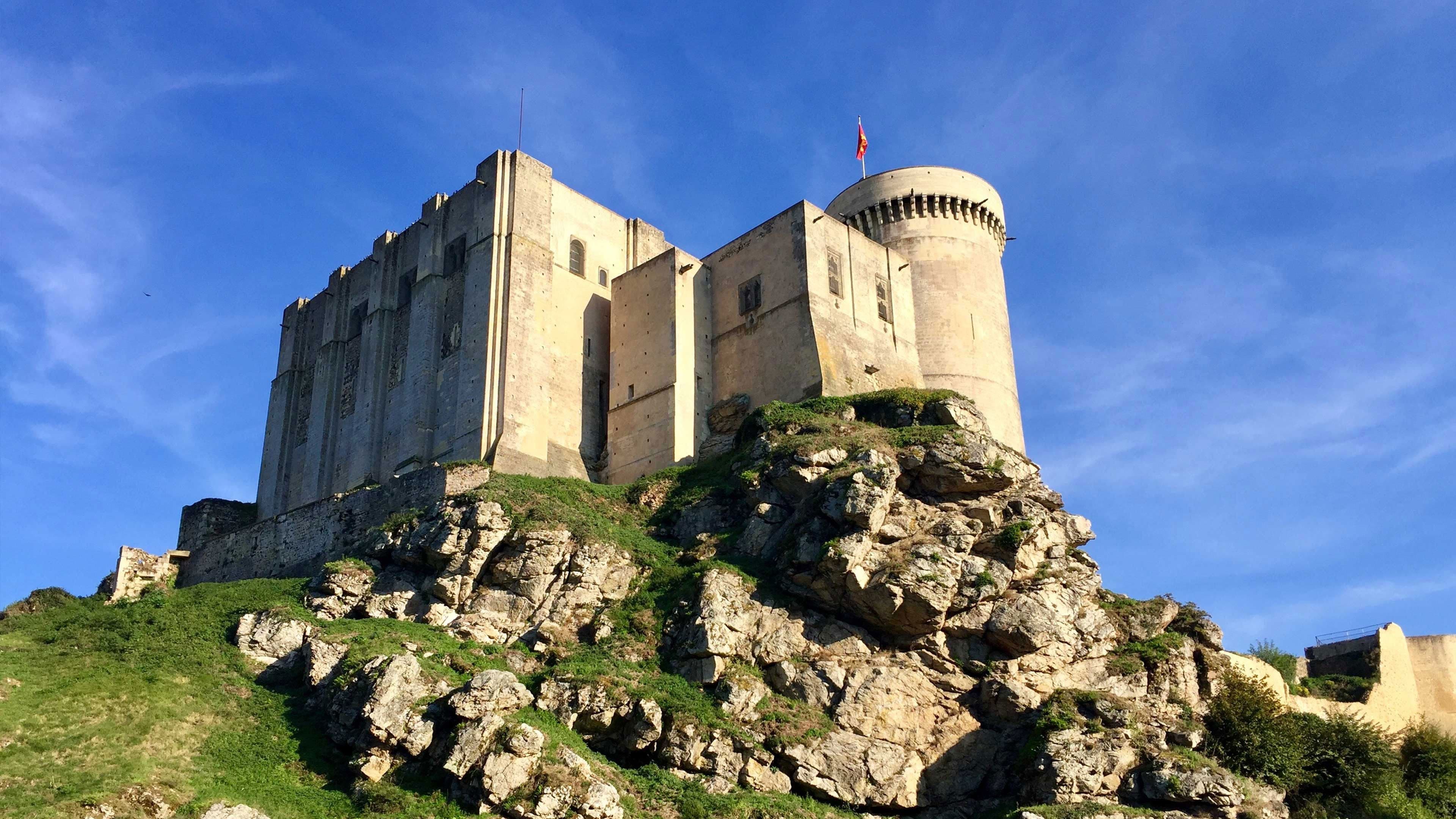 La grande histoire des châteaux forts