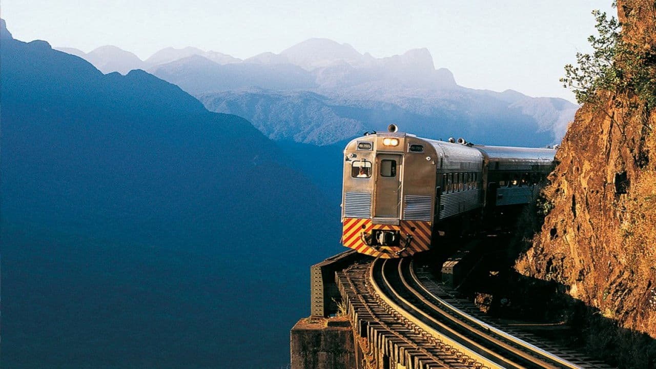 Natureza Sobre Trilhos