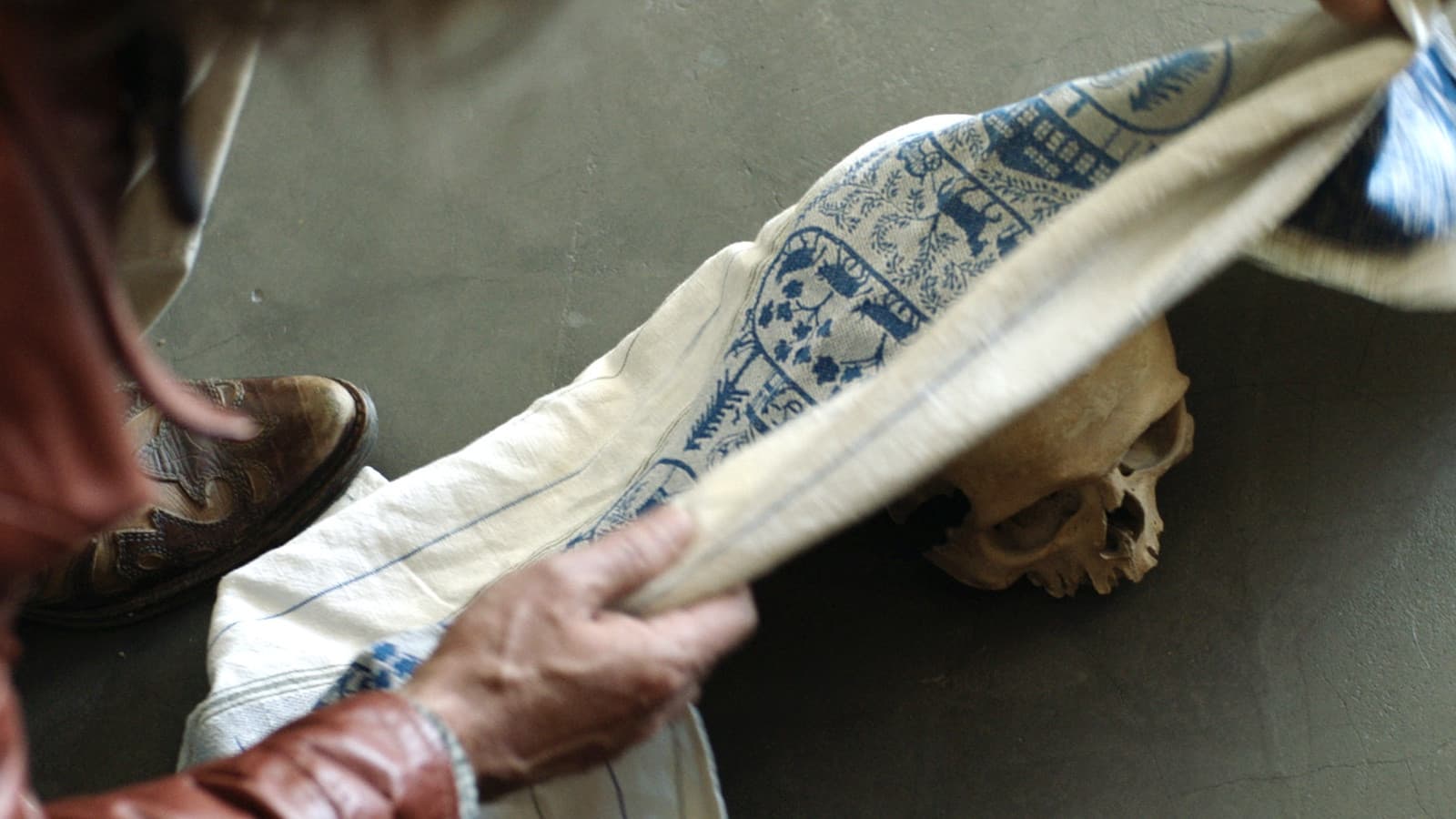 Suot tschêI blau - Sous le ciel bleu