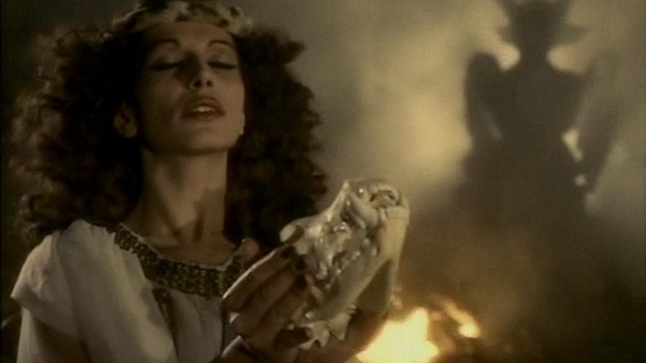 La bestia y la espada mágica