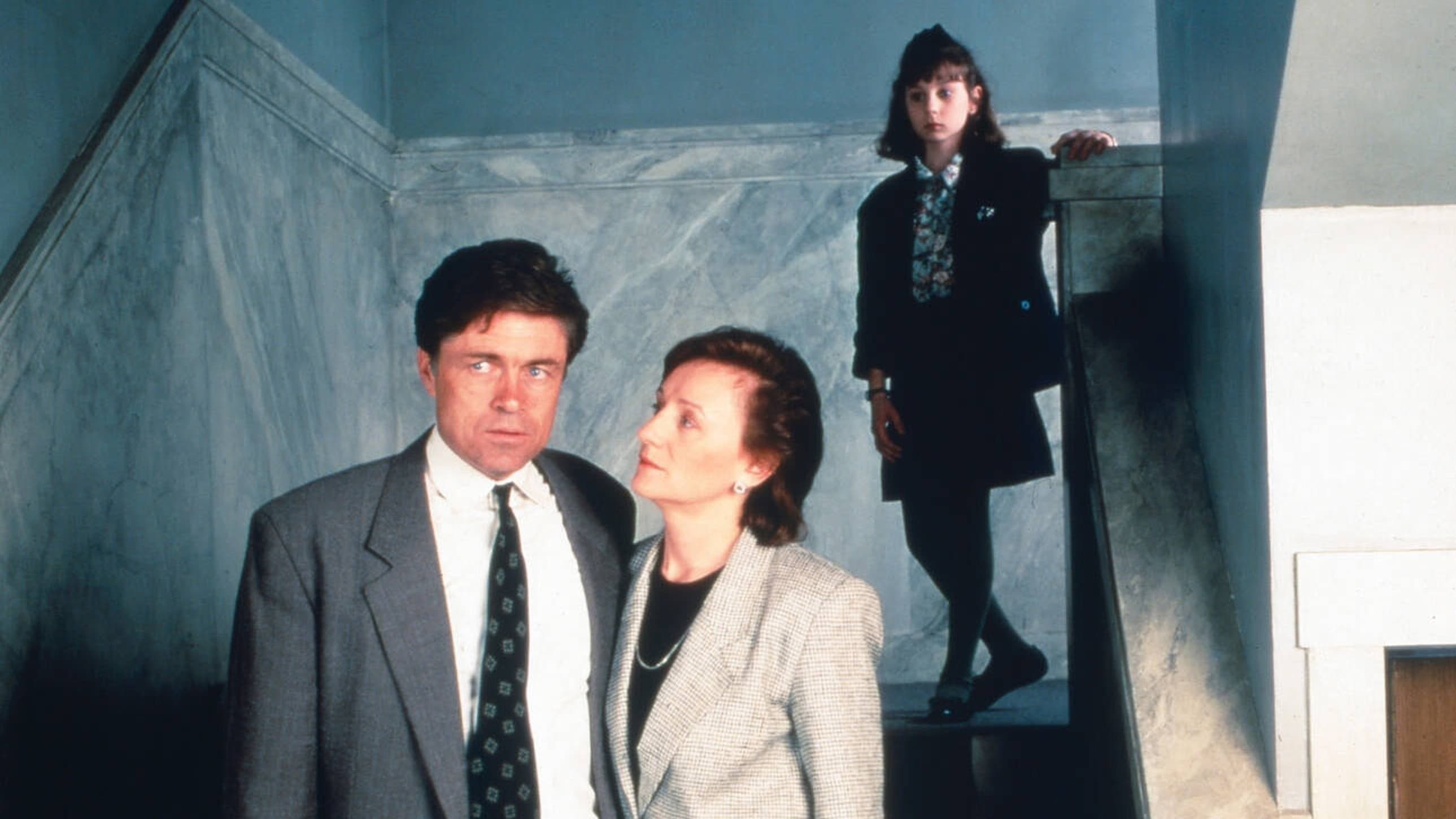 Au-delà de la décence